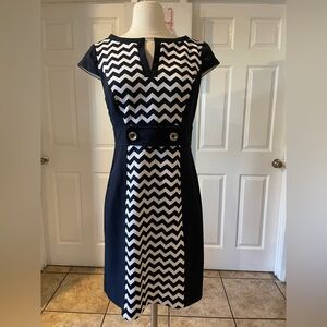 Studio One New York Navy and Black and White Chevron Sleeveless Sheath Dress 6